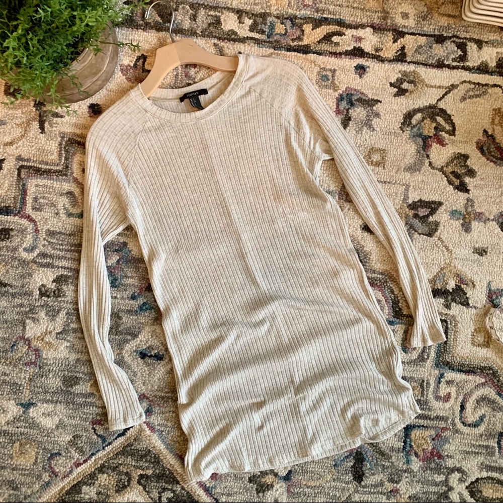 ✨Forever 21 ribbed long sleeve t-shirt dress.